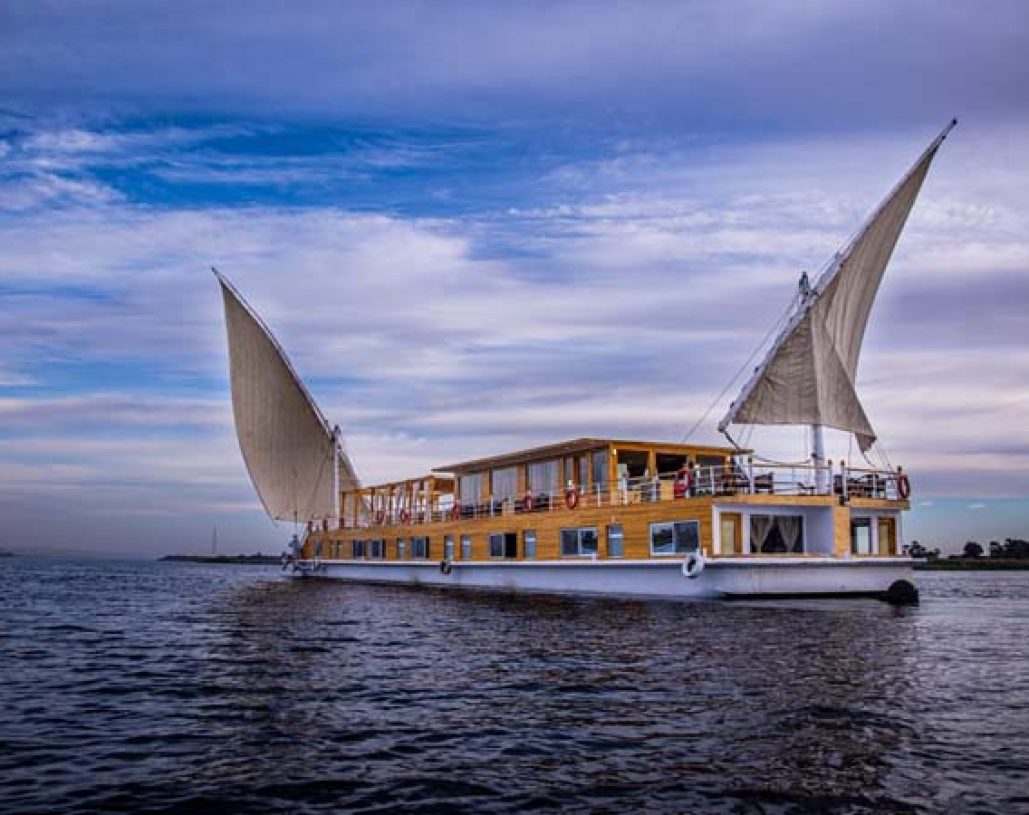 Akhnaton-Dahabiya-Cruise-1